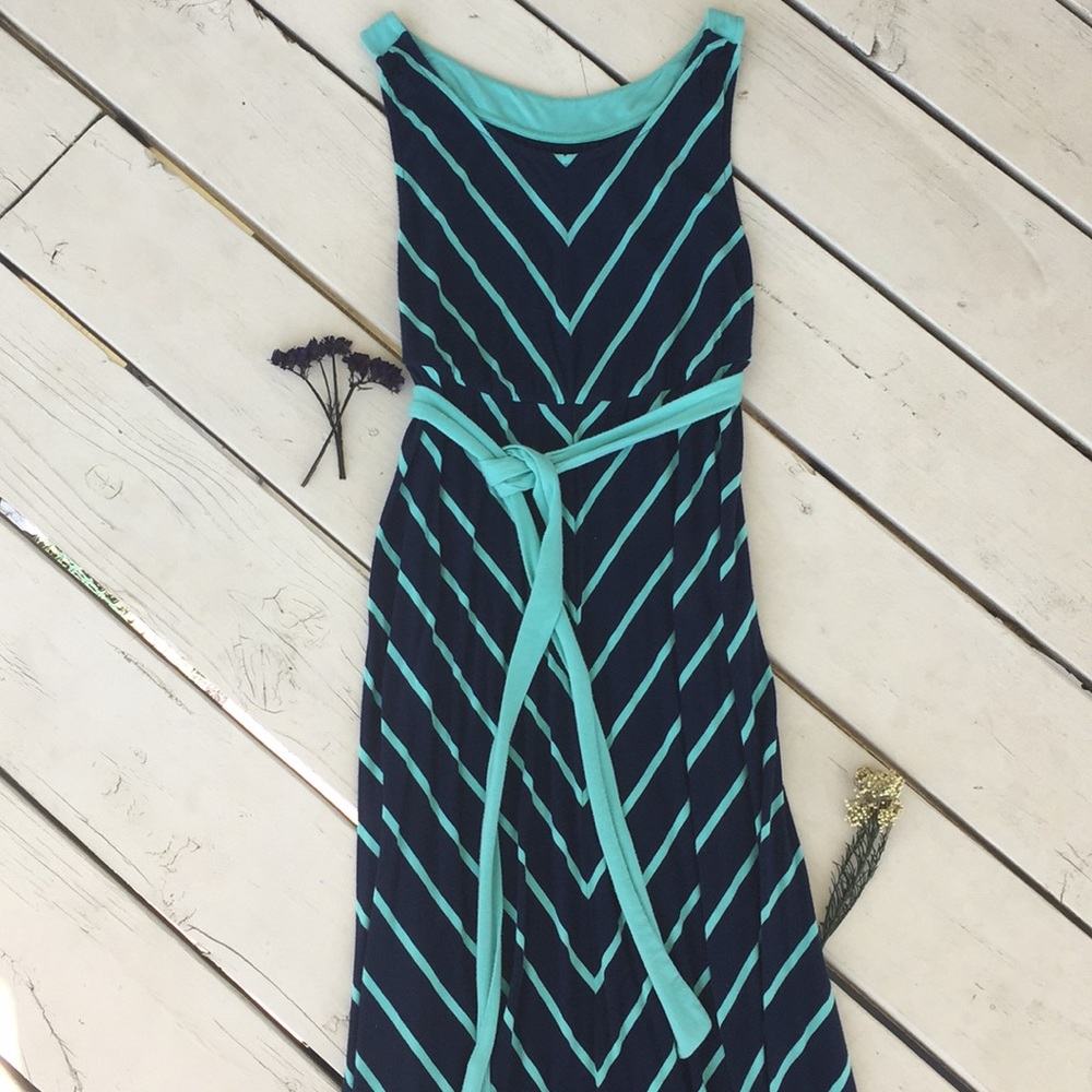 Liz Lange Maternity maxi dress, navy & teal 🤰🏻